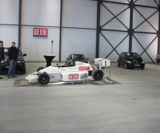 ADVENTUR2009_1226_135950AA