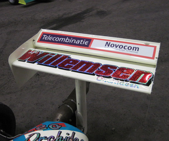 ADVWHEEL2009_1223_211643AA
